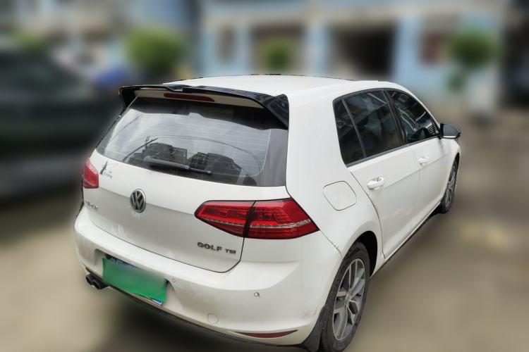 Used Volkswagen Golf 2016 230TSI Automatic Luxury Version Rear Right 45 Deg