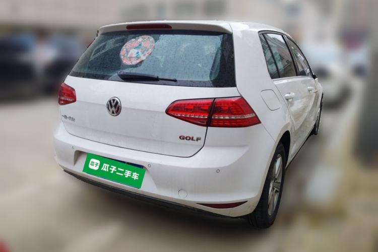 Used Volkswagen Golf 2016 1.6L Automatic Comfort Model Rear Right 45 Deg