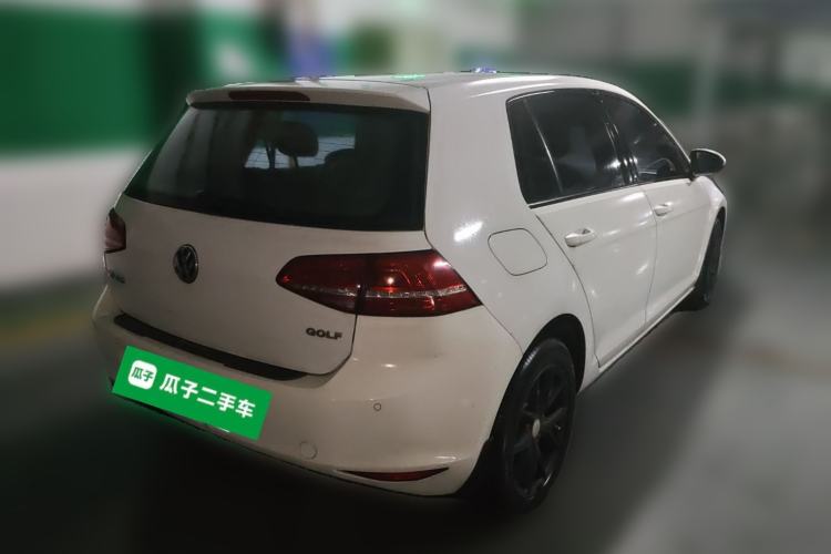 Used Volkswagen Golf 2016 1.6L Automatic Fashion Model Rear Right 45 Deg