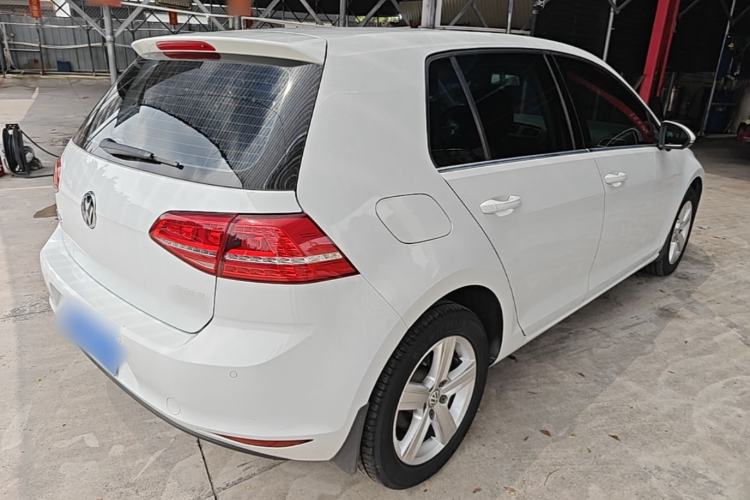 Used Volkswagen Golf 2016 230TSI Automatic Comfort Version Rear Right 45 Deg