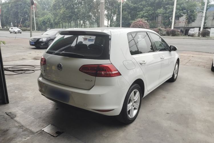 Used Volkswagen Golf 2016 1.6L Automatic Comfort Model Rear Right 45 Deg