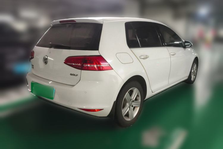 Used Volkswagen Golf 2016 1.6L Automatic Comfort Model Rear Right 45 Deg