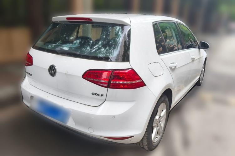 Used Volkswagen Golf 2016 1.6L Automatic Comfort Model Rear Right 45 Deg