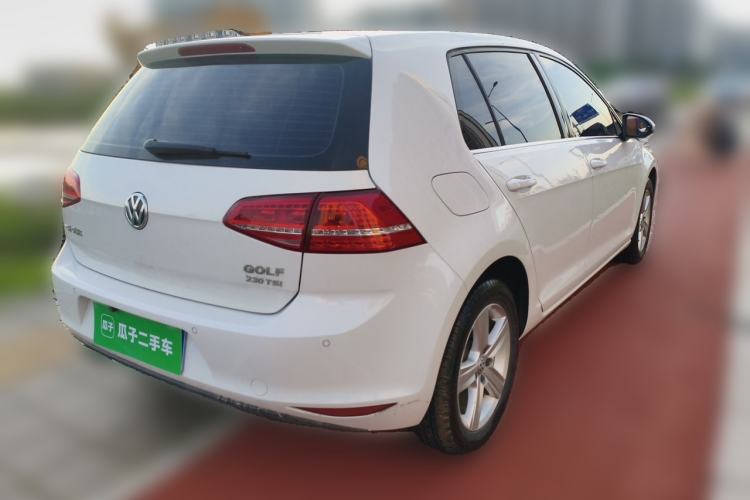 Used Volkswagen Golf 2016 230TSI Automatic Comfort Version Rear Right 45 Deg