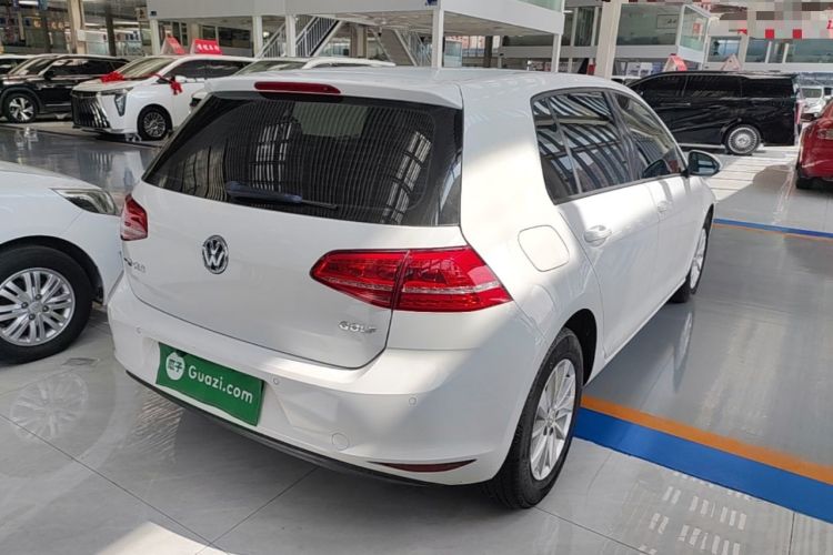 Used Volkswagen Golf 2016 1.6L Automatic Fashion Model Rear Right 45 Deg