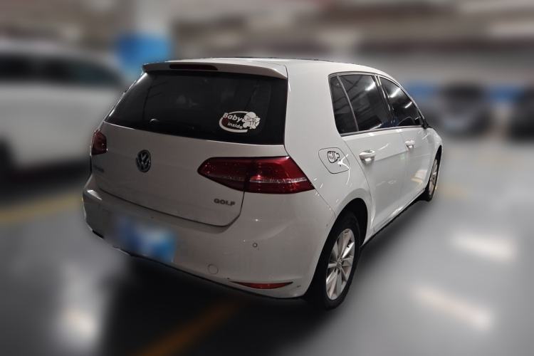 Used Volkswagen Golf 2016 1.6L Automatic Fashion Model Rear Right 45 Deg