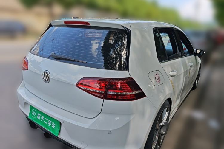 Used Volkswagen Golf 2016 1.4TSI Automatic R-Line Rear Right 45 Deg