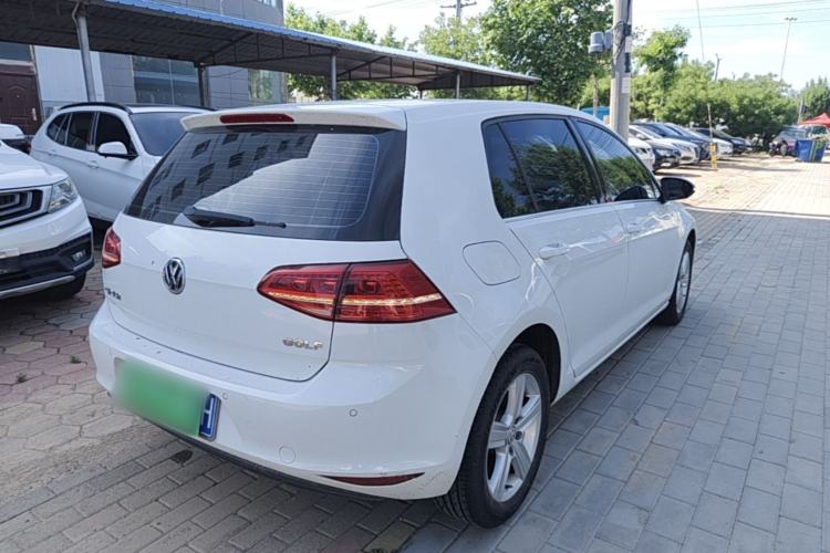 Used Volkswagen Golf 2016 1.6L Automatic Comfort Model Rear Right 45 Deg