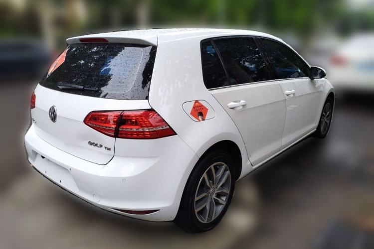 Used Volkswagen Golf 2016 230TSI Automatic Luxury Version Rear Right 45 Deg