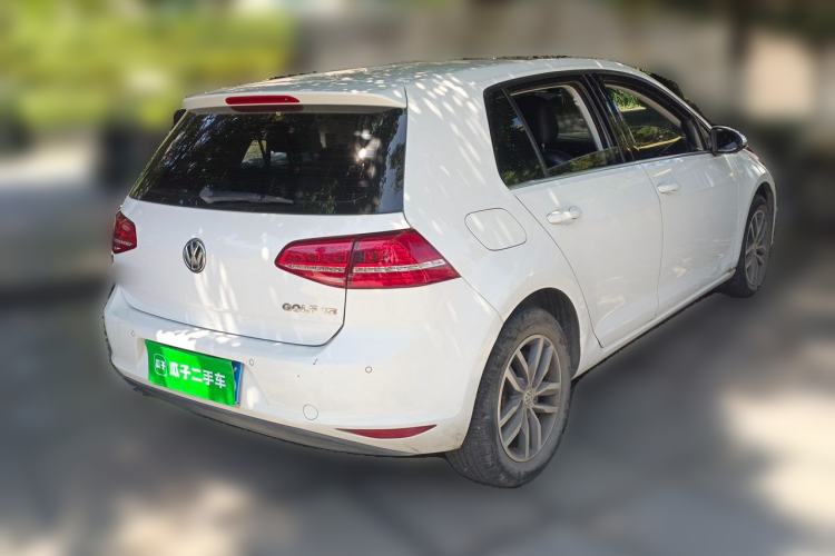 Used Volkswagen Golf 2016 230TSI Automatic Luxury Version Rear Right 45 Deg