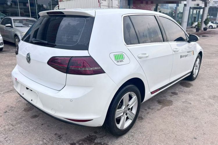 Used Volkswagen Golf 2016 1.6L Automatic Fashion Model Rear Right 45 Deg