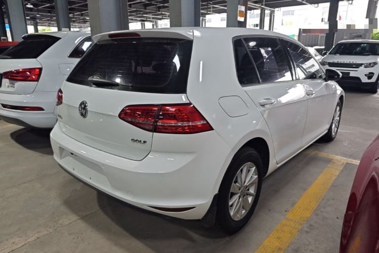 Used Volkswagen Golf 2016 1.6L Automatic Fashion Model Rear Right 45 Deg