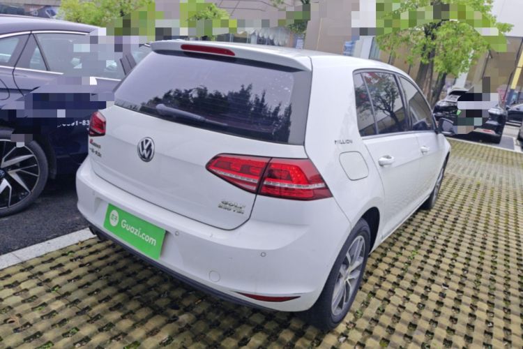 Used Volkswagen Golf 2016 230TSI Automatic Luxury Version Rear Right 45 Deg