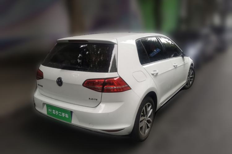 Used Volkswagen Golf 2016 230TSI Automatic Luxury Version Rear Right 45 Deg