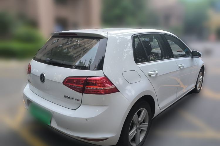 Used Volkswagen Golf 2016 230TSI Automatic Comfort Version Rear Right 45 Deg