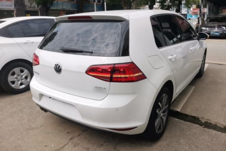 Used Volkswagen Golf 2016 230TSI Automatic Luxury Version Rear Right 45 Deg