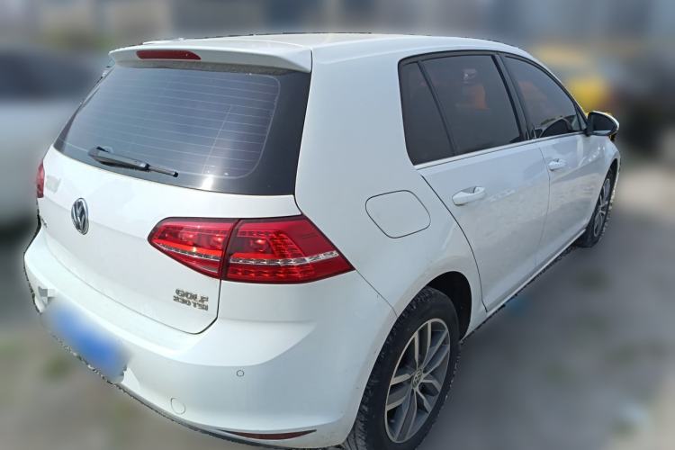 Used Volkswagen Golf 2016 230TSI Automatic Luxury Version Rear Right 45 Deg