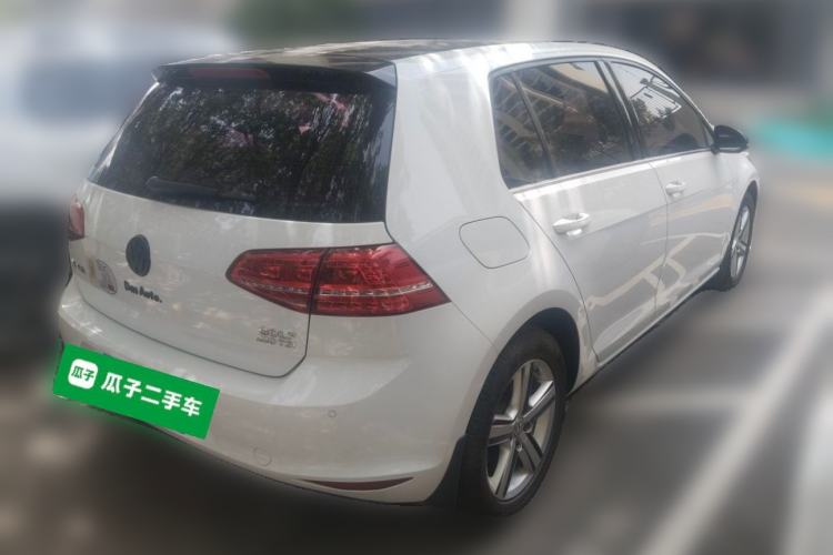 Used Volkswagen Golf 2016 230TSI Automatic Comfort Version Rear Right 45 Deg