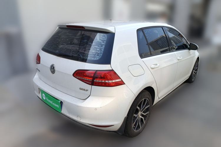Used Volkswagen Golf 2016 1.6L Automatic Fashion Model Rear Right 45 Deg