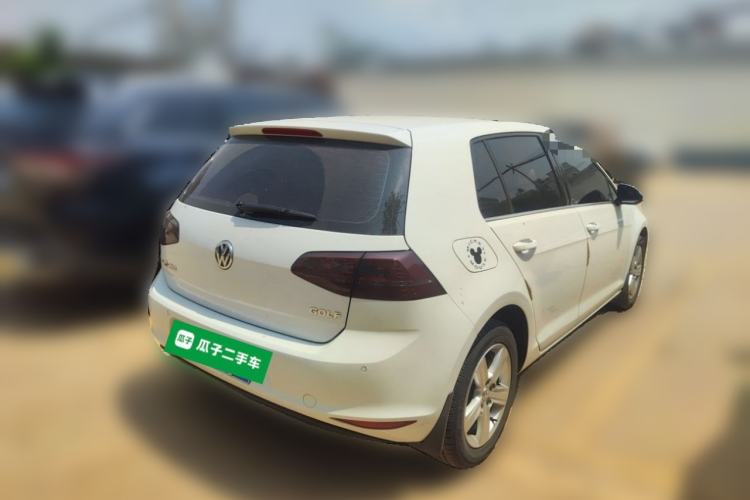 Used Volkswagen Golf 2016 1.6L Automatic Comfort Model Rear Right 45 Deg