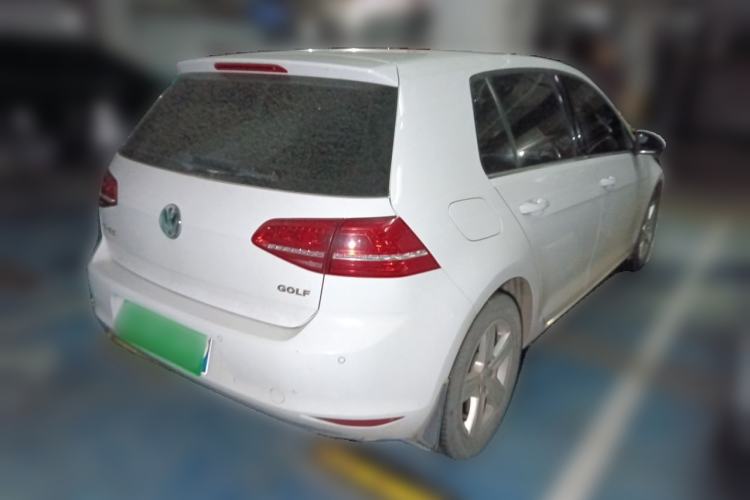Used Volkswagen Golf 2016 1.6L Automatic Comfort Model Rear Right 45 Deg
