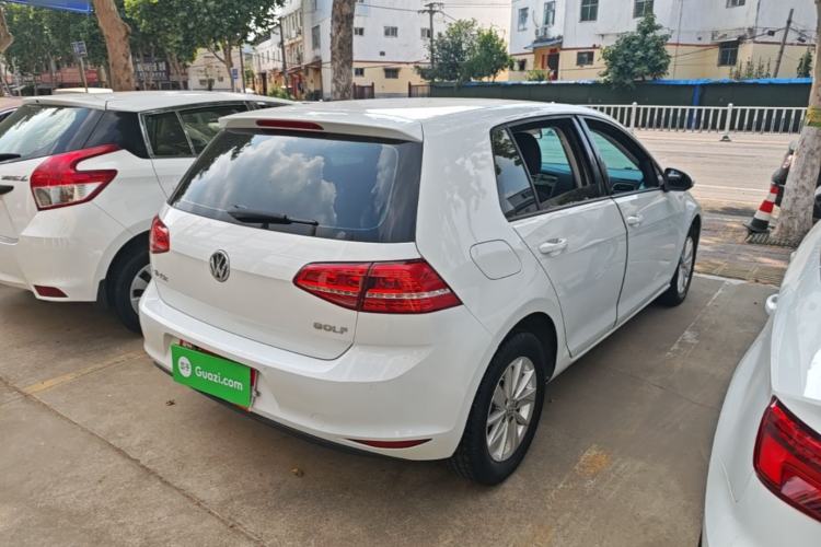 Used Volkswagen Golf 2016 1.6L Automatic Fashion Model Rear Right 45 Deg