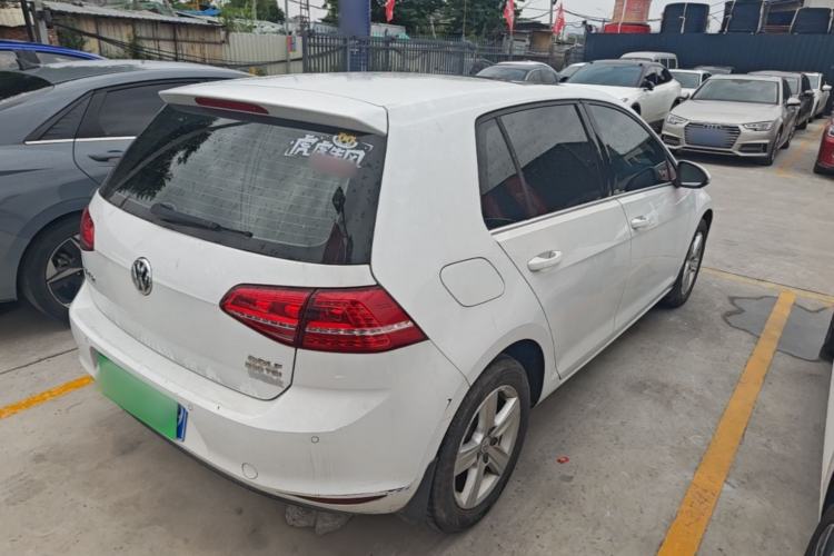 Used Volkswagen Golf 2016 230TSI Automatic Comfort Version Rear Right 45 Deg