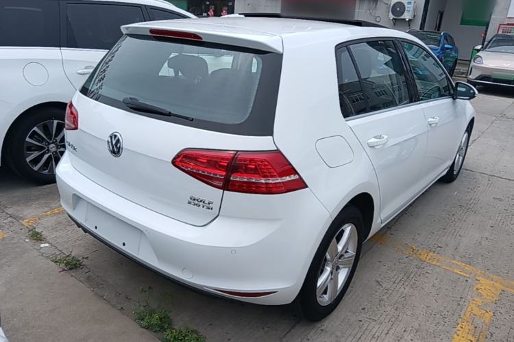 Used Volkswagen Golf 2016 230TSI Automatic Comfort Version Rear Right 45 Deg