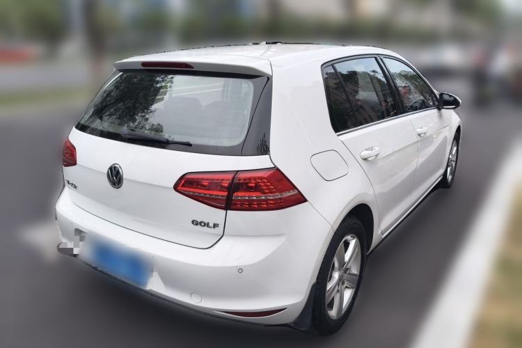 Used Volkswagen Golf 2016 1.6L Automatic Comfort Model Rear Right 45 Deg