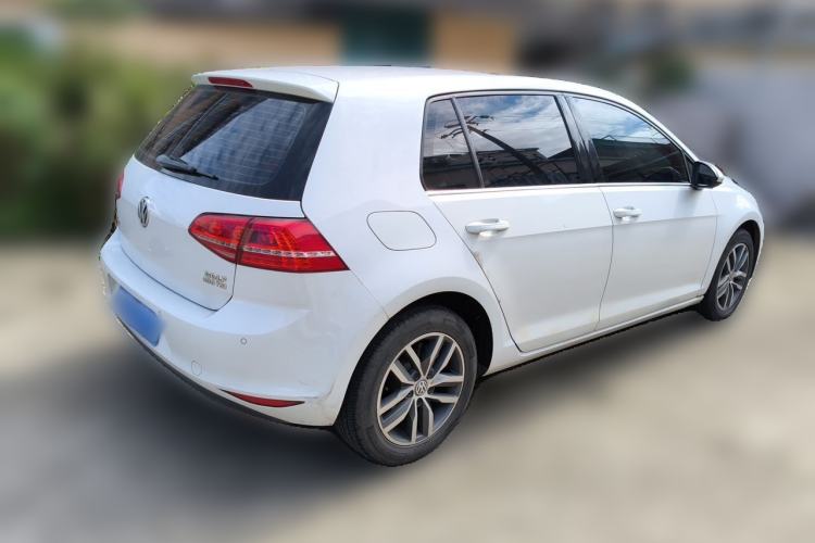Used Volkswagen Golf 2016 230TSI Automatic Luxury Version Rear Right 45 Deg