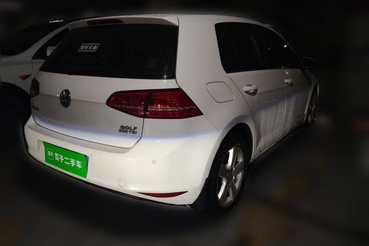 Used Volkswagen Golf 2016 230TSI Automatic Comfort Version Rear Right 45 Deg