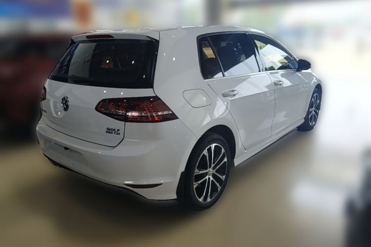 Used Volkswagen Golf 2016 1.4TSI Automatic R-Line Rear Right 45 Deg