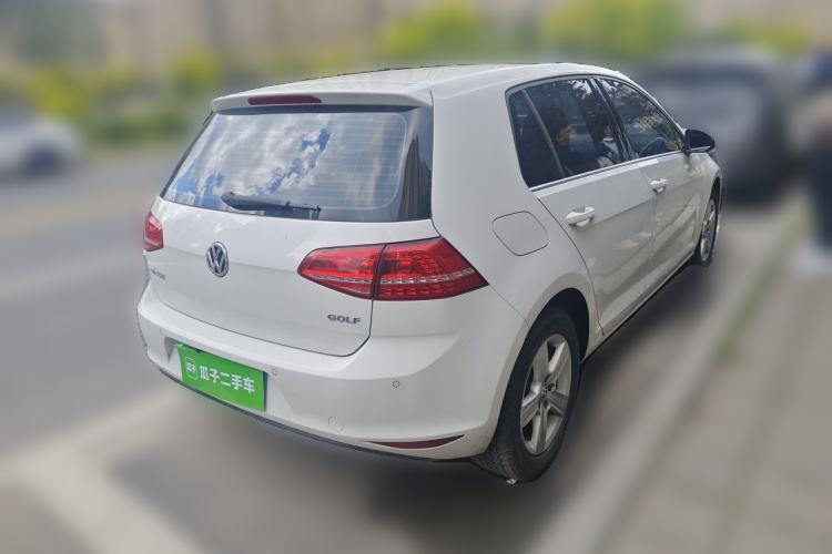 Used Volkswagen Golf 2016 1.6L Automatic Comfort Model Rear Right 45 Deg