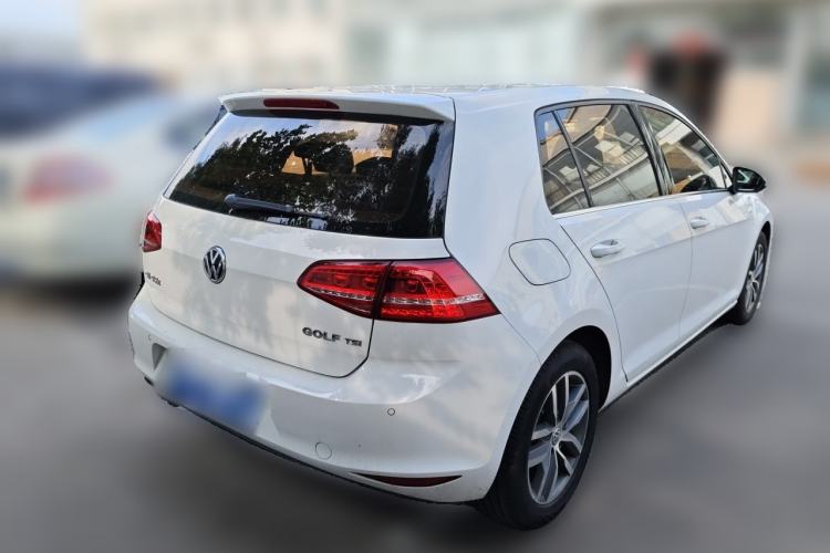 Used Volkswagen Golf 2016 230TSI Automatic Luxury Version Rear Right 45 Deg