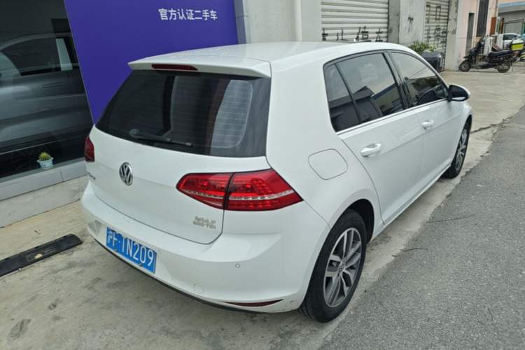 Used Volkswagen Golf 2016 230TSI Automatic Luxury Version Rear Right 45 Deg
