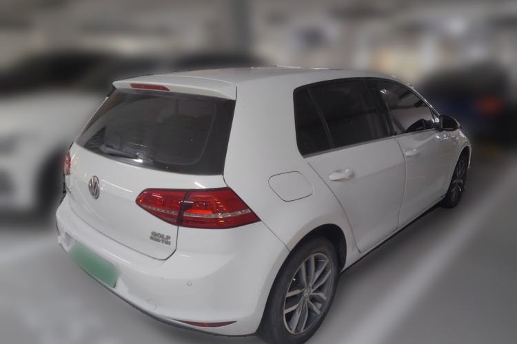 Used Volkswagen Golf 2016 230TSI Automatic Luxury Version Rear Right 45 Deg