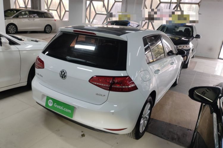 Used Volkswagen Golf 2016 1.6L Automatic Fashion Model Rear Right 45 Deg