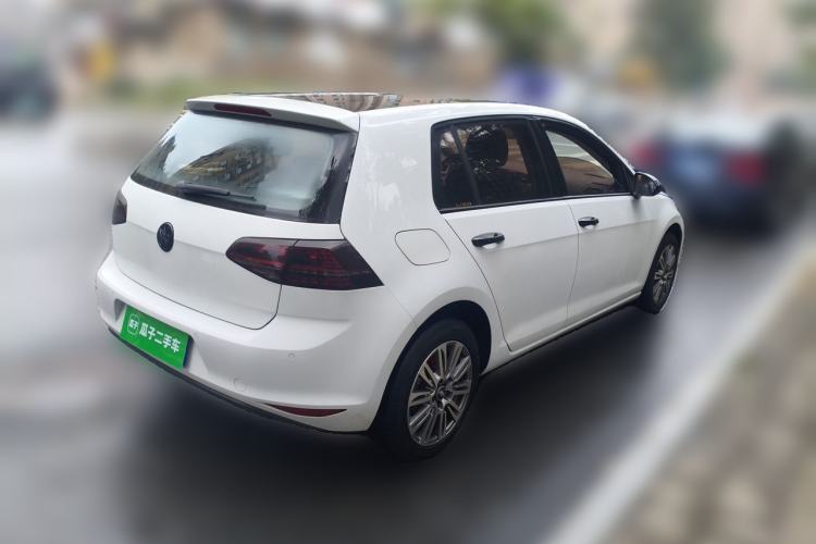 Used Volkswagen Golf 2016 1.6L Automatic Comfort Model Rear Right 45 Deg