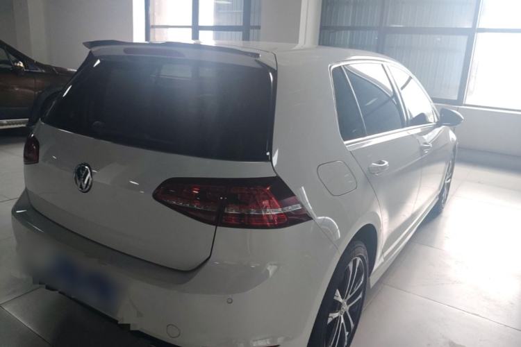 Used Volkswagen Golf 2016 1.4TSI Automatic R-Line Rear Right 45 Deg