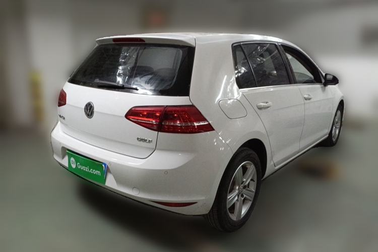 Used Volkswagen Golf 2016 1.6L Automatic Comfort Model Rear Right 45 Deg