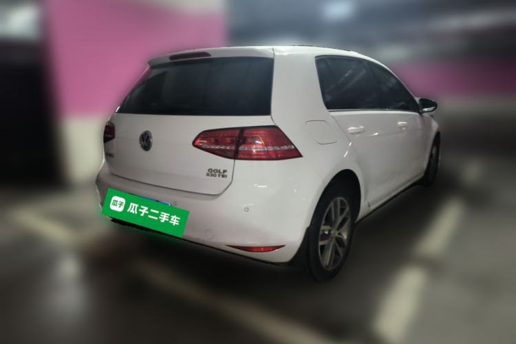 Used Volkswagen Golf 2016 230TSI Automatic Luxury Version Rear Right 45 Deg