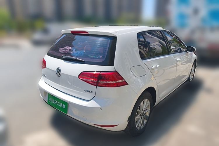 Used Volkswagen Golf 2016 1.6L Automatic Fashion Model Rear Right 45 Deg