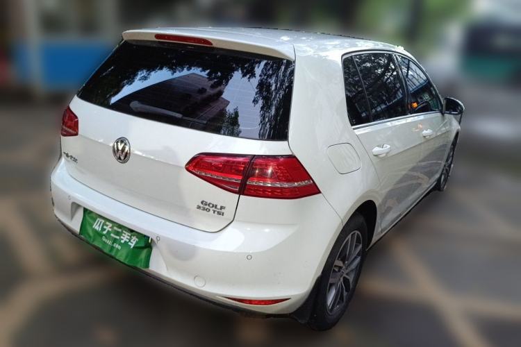 Used Volkswagen Golf 2016 230TSI Automatic Luxury Version Rear Right 45 Deg
