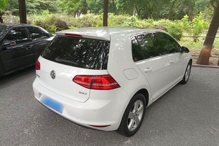Used Volkswagen Golf 2016 1.6L Automatic Comfort Model Rear Right 45 Deg
