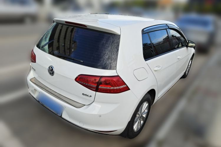 Used Volkswagen Golf 2016 1.6L Automatic Fashion Model Rear Right 45 Deg