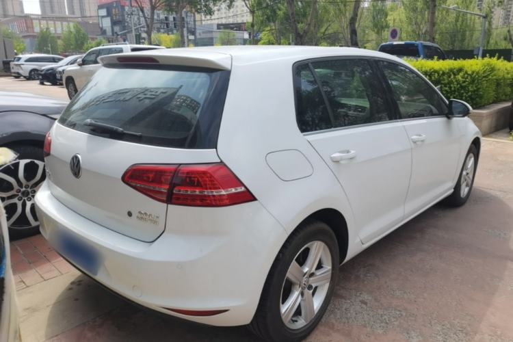 Used Volkswagen Golf 2016 230TSI Automatic Comfort Version Rear Right 45 Deg