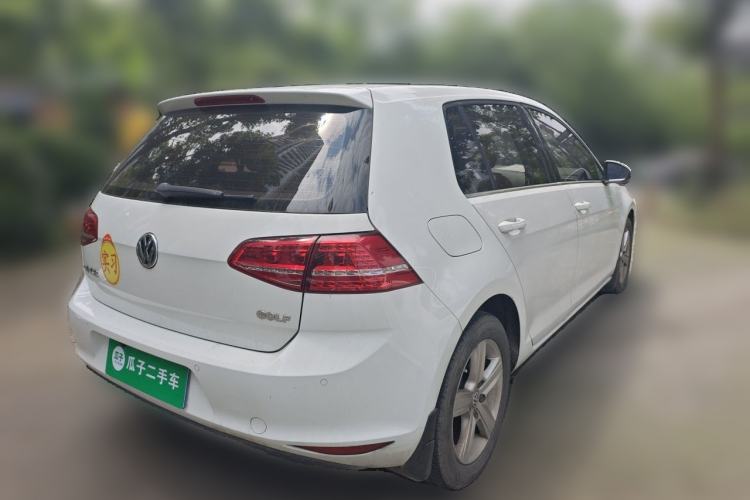 Used Volkswagen Golf 2016 1.6L Automatic Comfort Model Rear Right 45 Deg