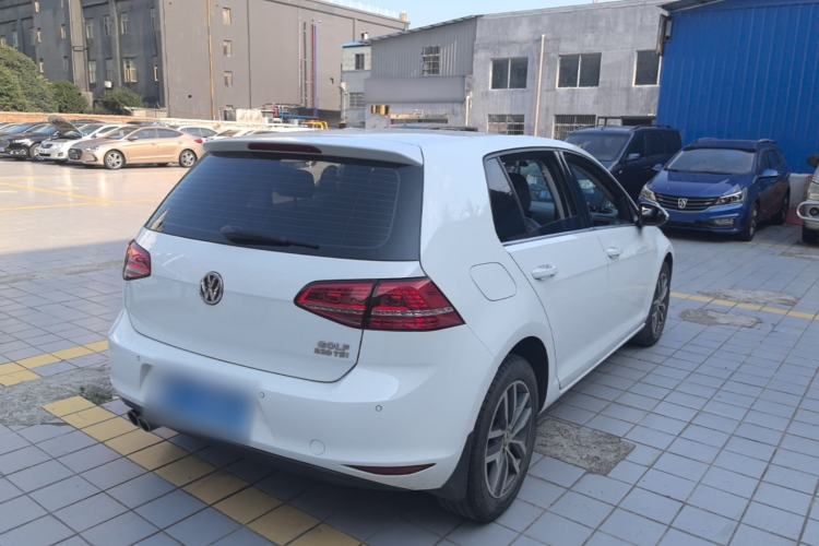 Used Volkswagen Golf 2016 230TSI Automatic Luxury Version Rear Right 45 Deg