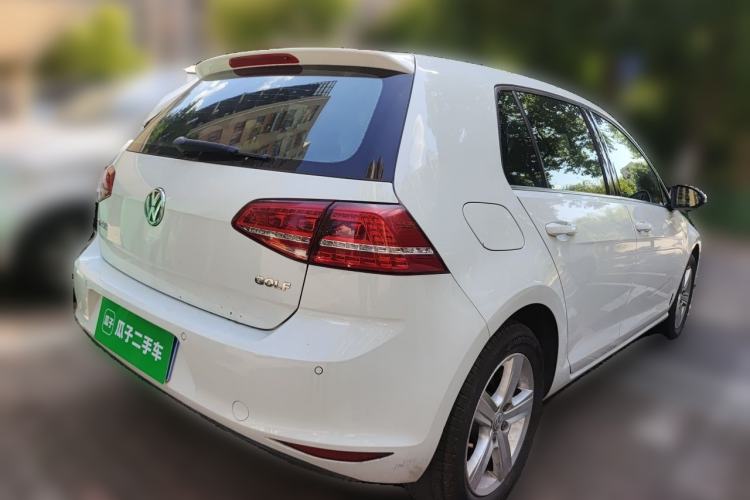 Used Volkswagen Golf 2016 1.6L Automatic Comfort Model Rear Right 45 Deg