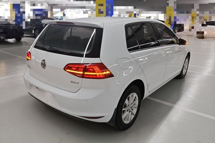 Used Volkswagen Golf 2016 1.6L Automatic Fashion Model Rear Right 45 Deg